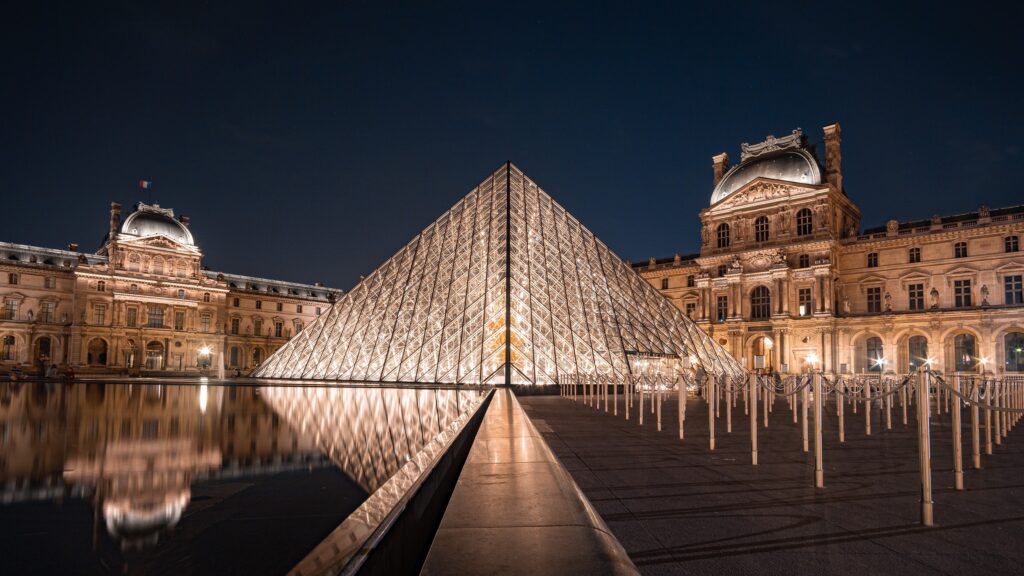 Louvre Museum Guide